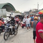 En Samborondón, la Policía recorre la zona donde se registró el asesinato del empleado municipal.
