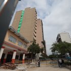 Los exteriores del edificio Fantasía se encuentran cerrados. El paso a los particulares es restringido