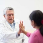 Metrofraternidad facilita la atención de salud en pacientes de escasos recursos.