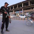 Un agente de seguridad en la conflictiva provincia de Baluchistán.