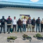 Caso. La Policía Nacional informó que se detuvo a 14 personas que transportaban material aurífero junto a cuatro militares.