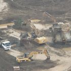 Tomas aéreas de excavaciones a pocas cuadras del casco urbano de Camilo Ponce Enríquez