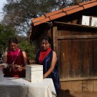 Tradición. La miel producida por las abejas señoritas desde siempre ha sido parte de la vida de esta comunidad.