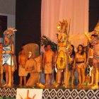 Todos los trajes que lucieron los participantes fueron confeccionados con materiales de los campos.