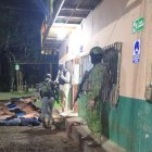 Los trabajadores de la mina fueron sometidos por el personal militar