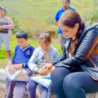 Autoridades del Ministerio de Educación definieron el proceso de entrega de textos escolares y uniformes, tras el inicio de clases.