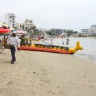 Los comerciantes han disminuido considerablemente sus ingresos económicos por el frío que hay en la península.