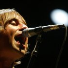 Liam Gallagher, vocalista del grupo de rock británico "Oasis".
