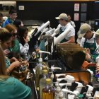 Starbucks, en su primer año abrirá cinco establecimientos.