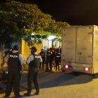 Violencia. La Policía acudió al lugar para las investigaciones pertinentes