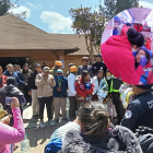 Familiares aguardaron en el ingreso sur al Parque Nacional Cotopaxi.