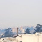 Los incendios en Nayón y Pifo generaron tanto humo, que este se dispersó rápidamente a otros sectores de Quito.