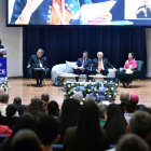 En el congreso, también, intervino la Dr. Rosalía Arteaga.