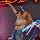 Mar Rendón en un concierto en el centro comercial San Marino.