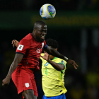 Ecuador cae ante Brasil en el estadio Couto Pereira.