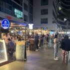 Promociones. Los locales que están ubicados en el cerro Santa Ana ofrecen promociones a sus clientes.