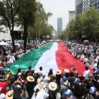 Trabajadores del poder judicial protestaron esta semana en el exterior de la Cámara de Senadores en la Ciudad de México.