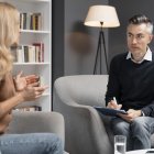 El EMDR representa un enfoque innovador en la psicoterapia, facilitando el tratamiento de traumas