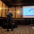 Medidas. Eduardo Peña presentó los planes que ejecutará para que el IESS no dependa de prestadores.