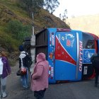 Los pasajeros trataron de salir por las ventanas en el accidente ocurrido este martes 10 de septiembre en la vía Ambato-Píllaro.