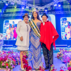 Kaya Ilaquiche Tiban junto a sus padres.