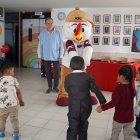 Los clientes de KFC pueden realizar una donación voluntaria de 0,50 dólares para apoyar el Programa