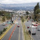 El carril exclusivo en la autopista General Rumiñahui estará activo por tres horas.