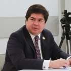 El ministro de Gobierno, Arturo Félix Wong, interrumpió en un programa de radio y gritó al entrevistado.