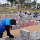 Hace una semana los obreros empezaron con la colocación del material.