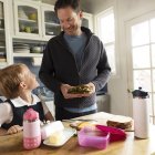 Elija alimentos que puedan mantenerse seguros sin riesgos de descomposición