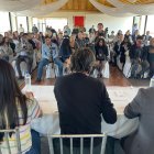 Algunos precandidatos prefirieron evadir la pregunta sobre su equipo de trabajo.