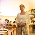 Velas, fragancias, sahumerios y cuarzos son parte de lo que emprende desde Cuenca.