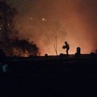 Lugar: El incendio de gran magnitud se propaga hasta otras localidades afectando zonas residenciales.