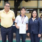 Galo Ruiz ganó el segundo lugar en la feria Challenger 593 del colegio Mariscal Sucre