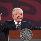 El presidente de México, Andrés Manuel López Obrador habla en su conferencia de prensa matutina en Palacio Nacional.