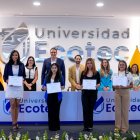 El evento reunió a estudiantes, familiares y autoridades locales en una celebración de mérito y talento.