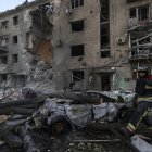 Edificios residenciales fueron afectados por misiles rusos en Zaporiya.