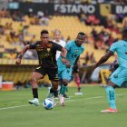 Luego de que Antonio Álvarez anunció la refundación del club, empezaron a debutar juveniles.