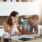 Aprende cómo manejar de manera efectiva las deudas de tarjetas de crédito con estrategias comprobadas