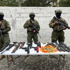 Armas largas de uso militar fueron incautadas por las Fuerzas Armadas.