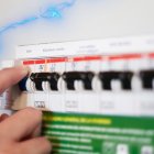 El alcalde de Guayaquil anunció que bosquejan la creación de EnerQuil, para que la ciudad no dependa del Gobierno central en materia energética.