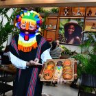 Bombons Coffee Shop. El Diablo Huma ofrece las guaguas en Urdesa.