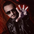 Midiman es el nombre artístico del músico guayaquileño y también docente Alfredo Pazmiño.