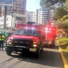 Cinco personas resultaron heridas en La Pradera, luego del impacto de dos vehículos en ese sector del norte de Quito.