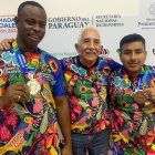 Yandry Cortez (i) y Alejandro Yauri (d) dieron las primeras medallas a la delegación ecuatoriana en la cita sudamericana de Olimpiadas Especiales, en Paraguay.