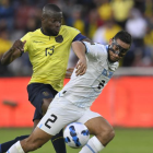 Ecuador venció 2-1 a Uruguay en el estadio Rodrigo Paz Delgado
