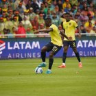 Durante el partido de Ecuador ante Paraguay, el Gobierno decidió suspender los cortes de luz.
