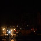 Oscuridad. La urbe debería tener paneles solares en semáforos y señaléticas.