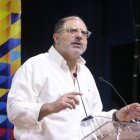 Henry Kronfle fue presidente de la Asamblea Nacional y ahora es candidato presidencial.