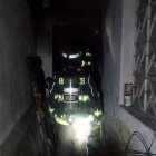 El fuego fue controlado por 12 bomberos que llegaron a la vivienda afectada.